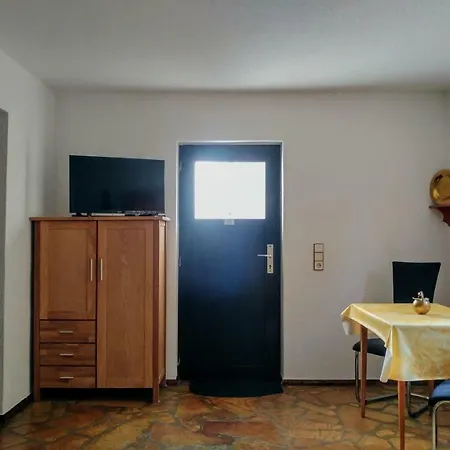 Zimmervermietung Frank Berlich Πανσιόν *